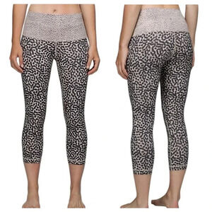 LULULEMON‎ Wunder Under Crop II Leggings Roll Down High Rise Cheetah Black Beige